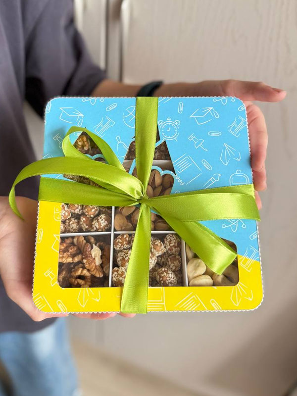 Фото Коробочка с орешками #2