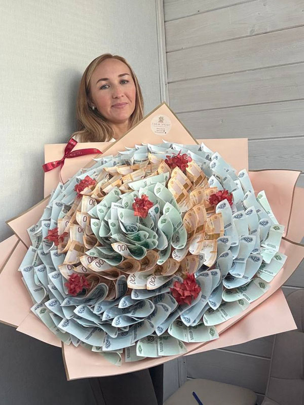 Фото Денежный букет гигант