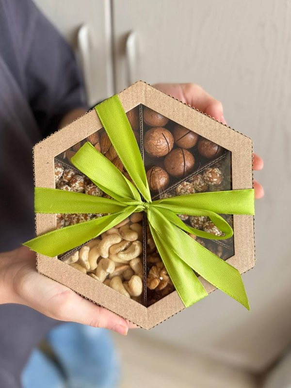 Фото Коробочка с орешками #1